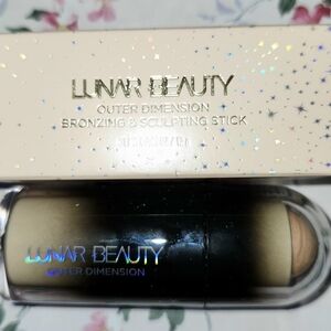 Lunar Beauty Outer Dimension Bronzing & Sculpting Stick
